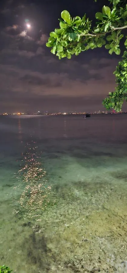 Mymi Beach House Samal Guest house