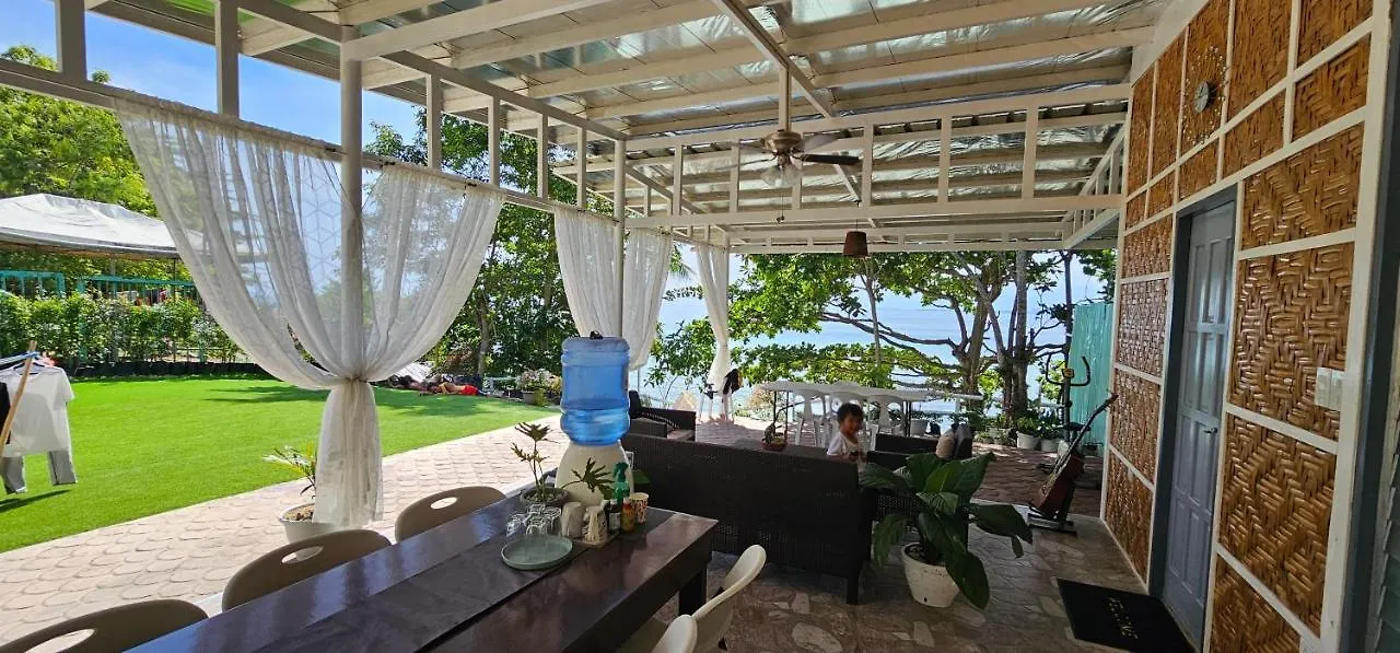 Guest house Mymi Beach House Samal Philippines