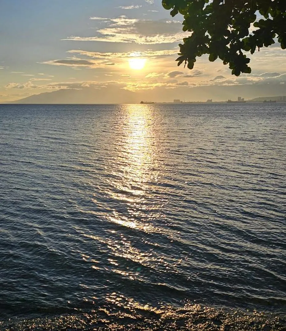 Mymi Beach House Samal
